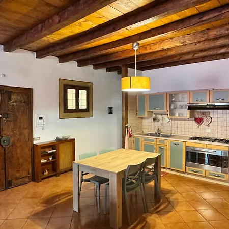 Casa Lalla - San Zeno Apartamento *